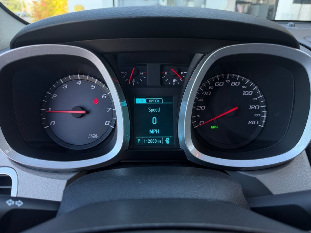 Used 2015 SUMMIT WHITE Chevrolet LT image 19