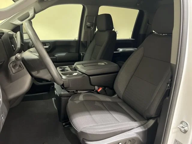 2025 Chevrolet Silverado 2500HD Custom - Photo 17