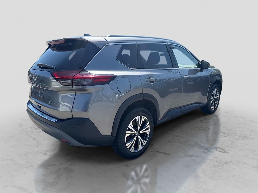Used 2021 Gray Nissan SV image 8