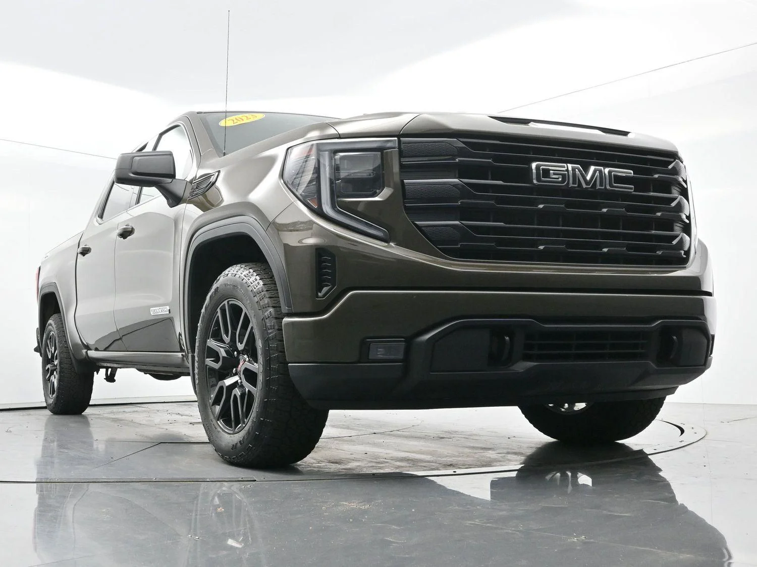 Used 2023 Deep Bronze Metallic GMC Elevation image 40