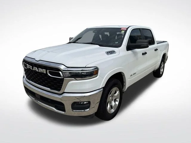 Used 2025 White Ram Big Horn/Lone Star image 3