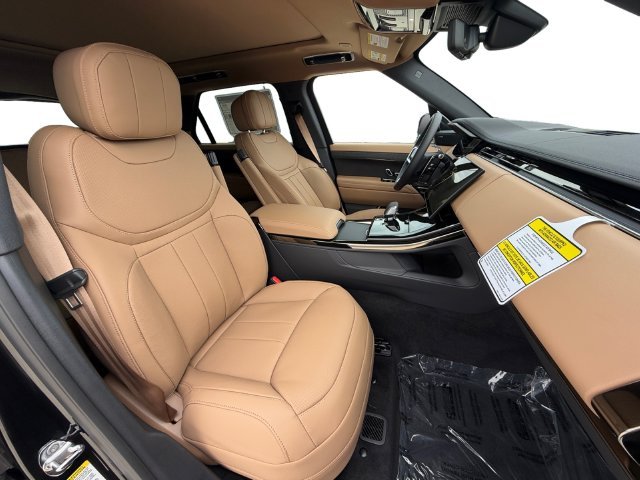 New 2027 Santorini Black Land Rover SE image 16