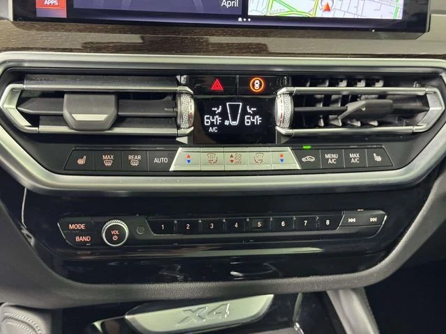 Used 2024 Black BMW xDrive30i image 30