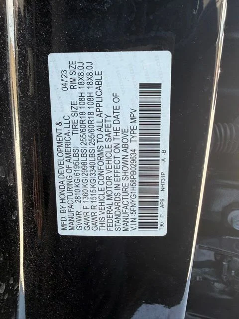 Used 2023 Black Honda EX-L image 32