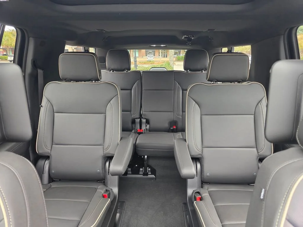 2025 Chevrolet Suburban Premier - Photo 21