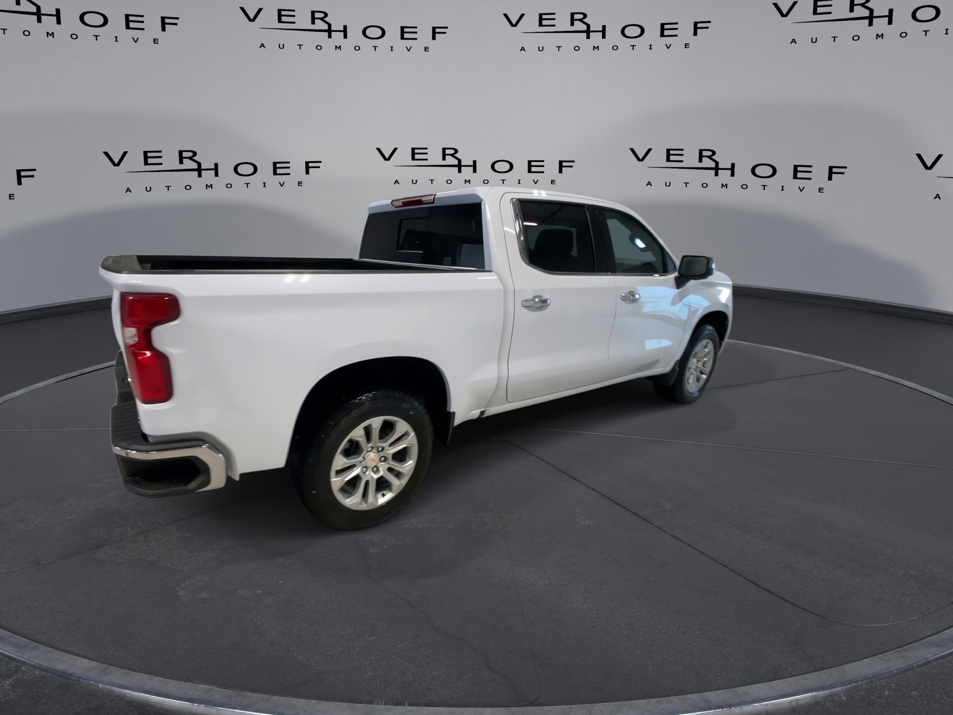 2026 Chevrolet Silverado 1500 LTZ - Photo 8