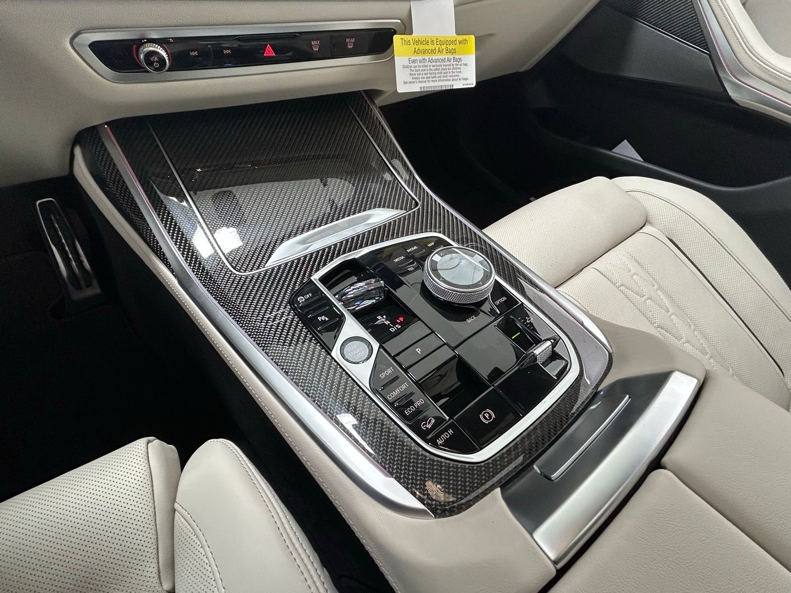 New 2026 Alpine White BMW M60i image 22
