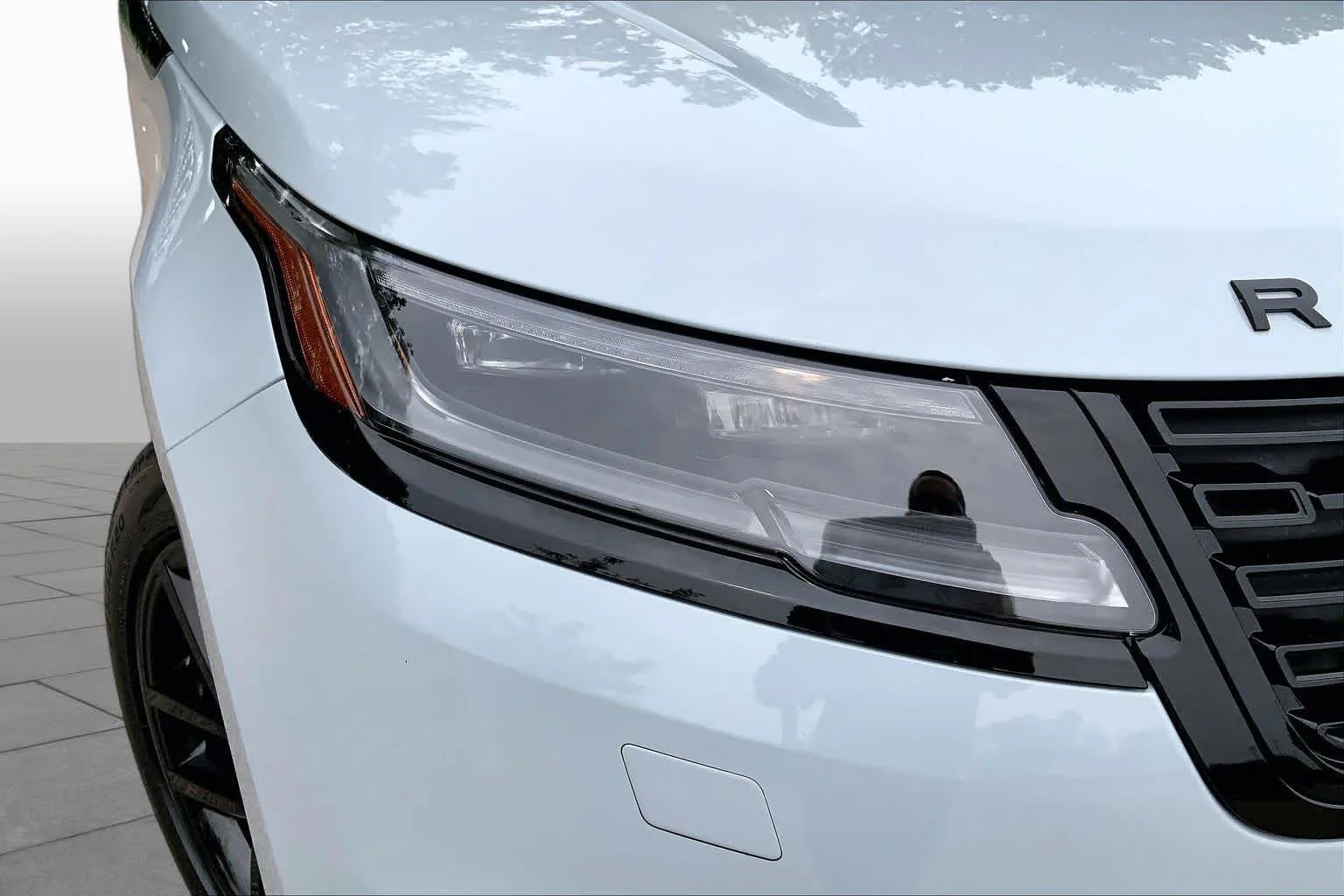 Used 2026 GRAY Land Rover Dynamic SE image 26