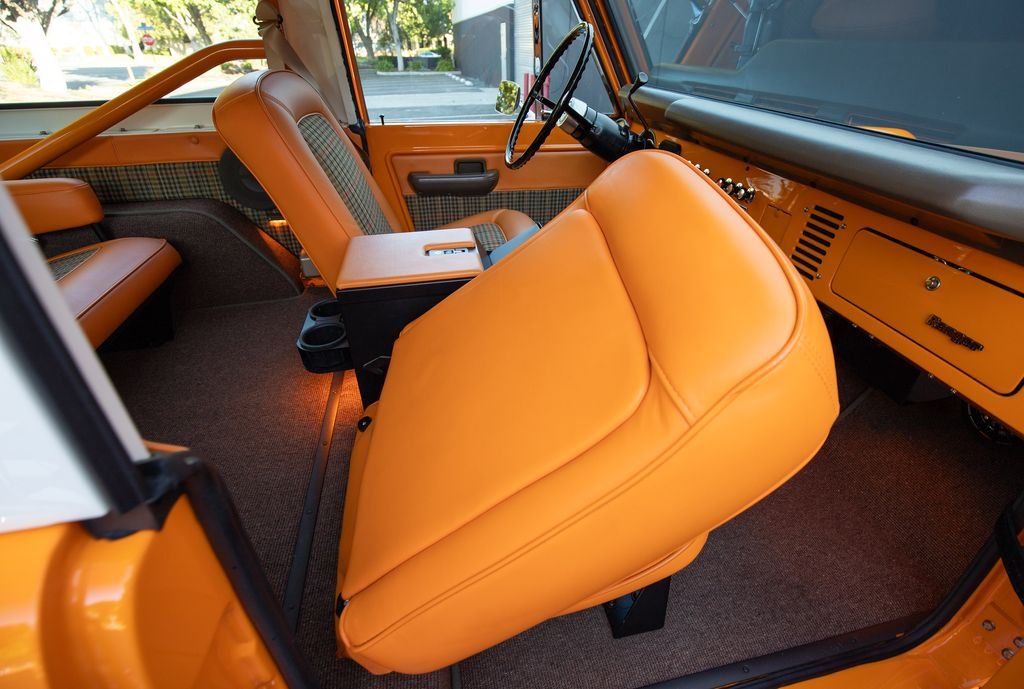 Used 1974 Orange Ford Ranger image 50