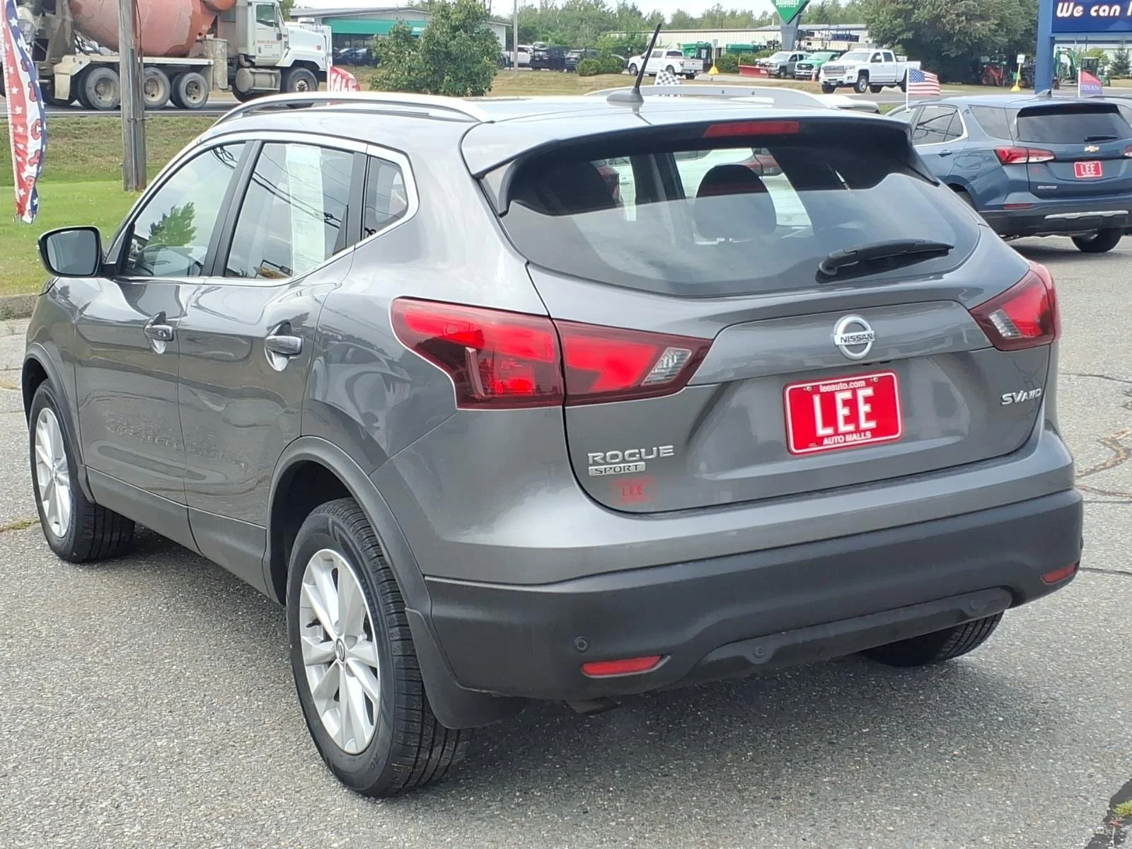 Used 2019 Gun Metallic Nissan SV image 6