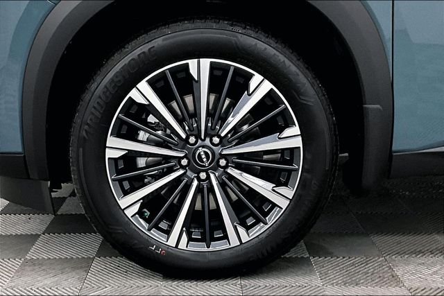 New 2026 Baltic Teal Nissan Platinum image 12