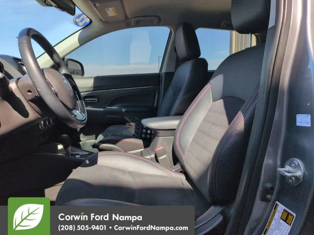 Used 2022 Mercury Gray Metallic Mitsubishi  image 24