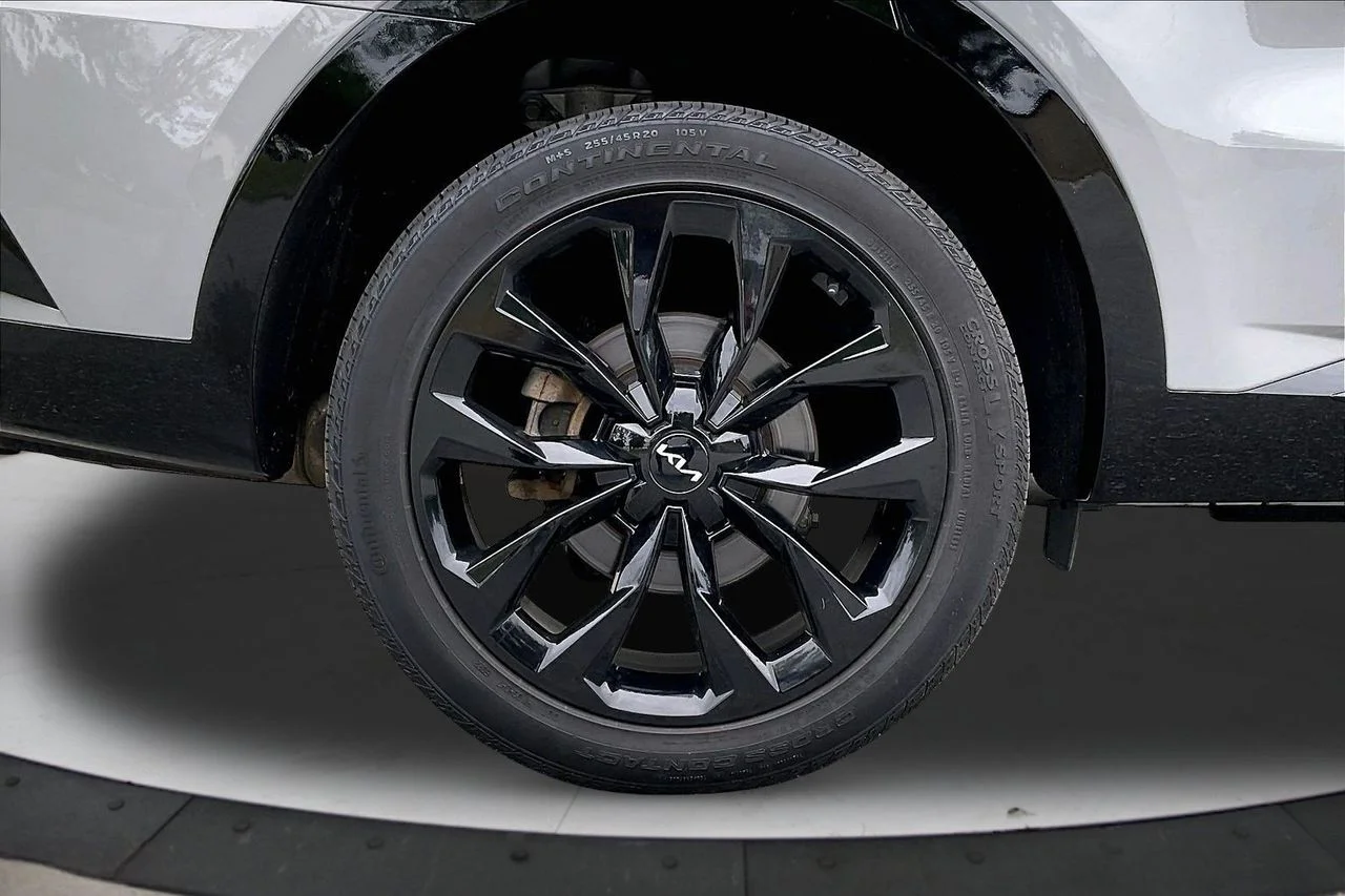 Used 2023 Gray Kia SX image 39