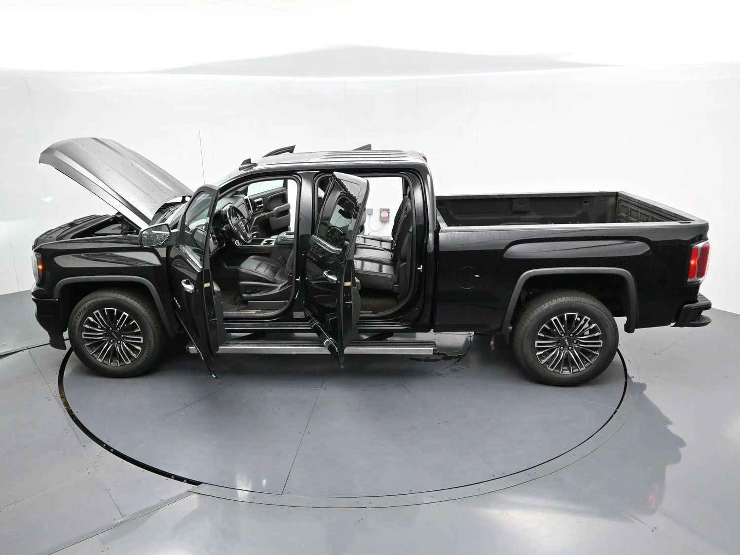 Used 2017 ONYX BLACK GMC Denali image 41