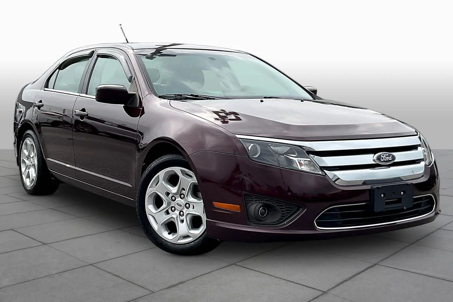 Pre-Owned 2011 Ford Fusion SE