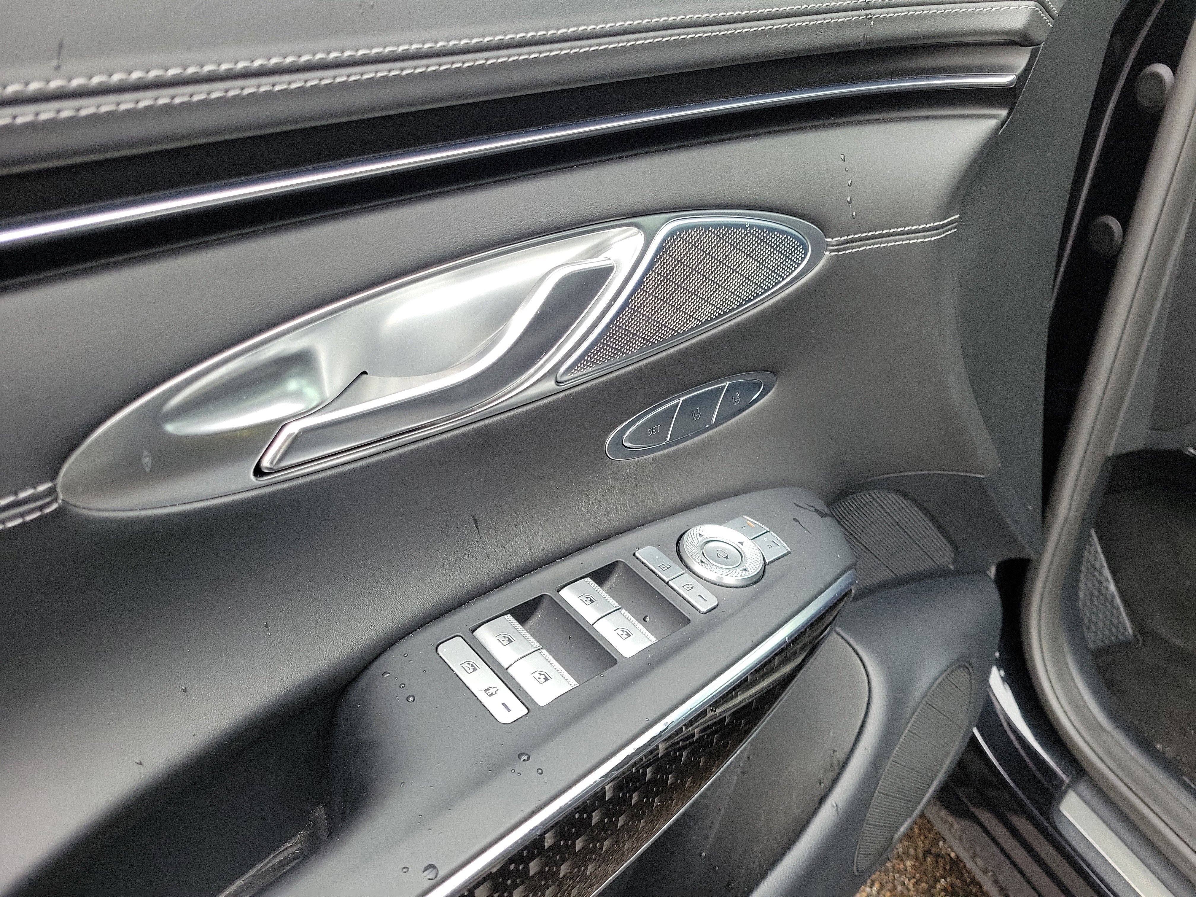Used 2022 Vik Black Genesis 3.5T Sport image 18