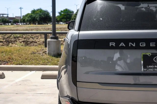 New 2026  Land Rover SE image 63
