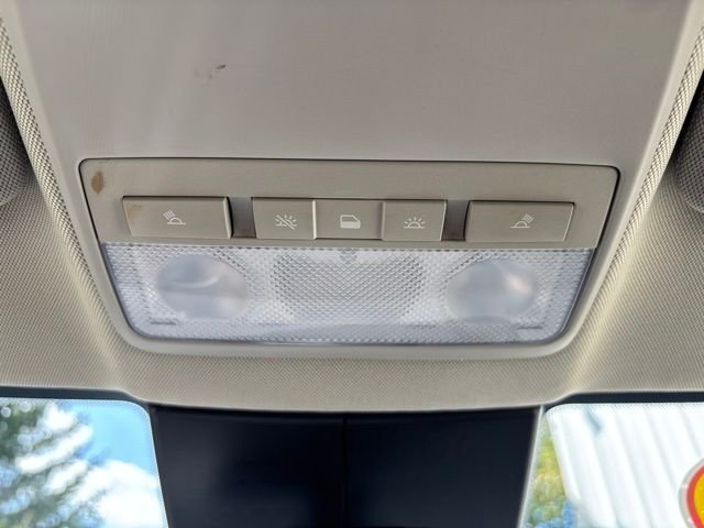 Used 2018 Red Buick Preferred image 29