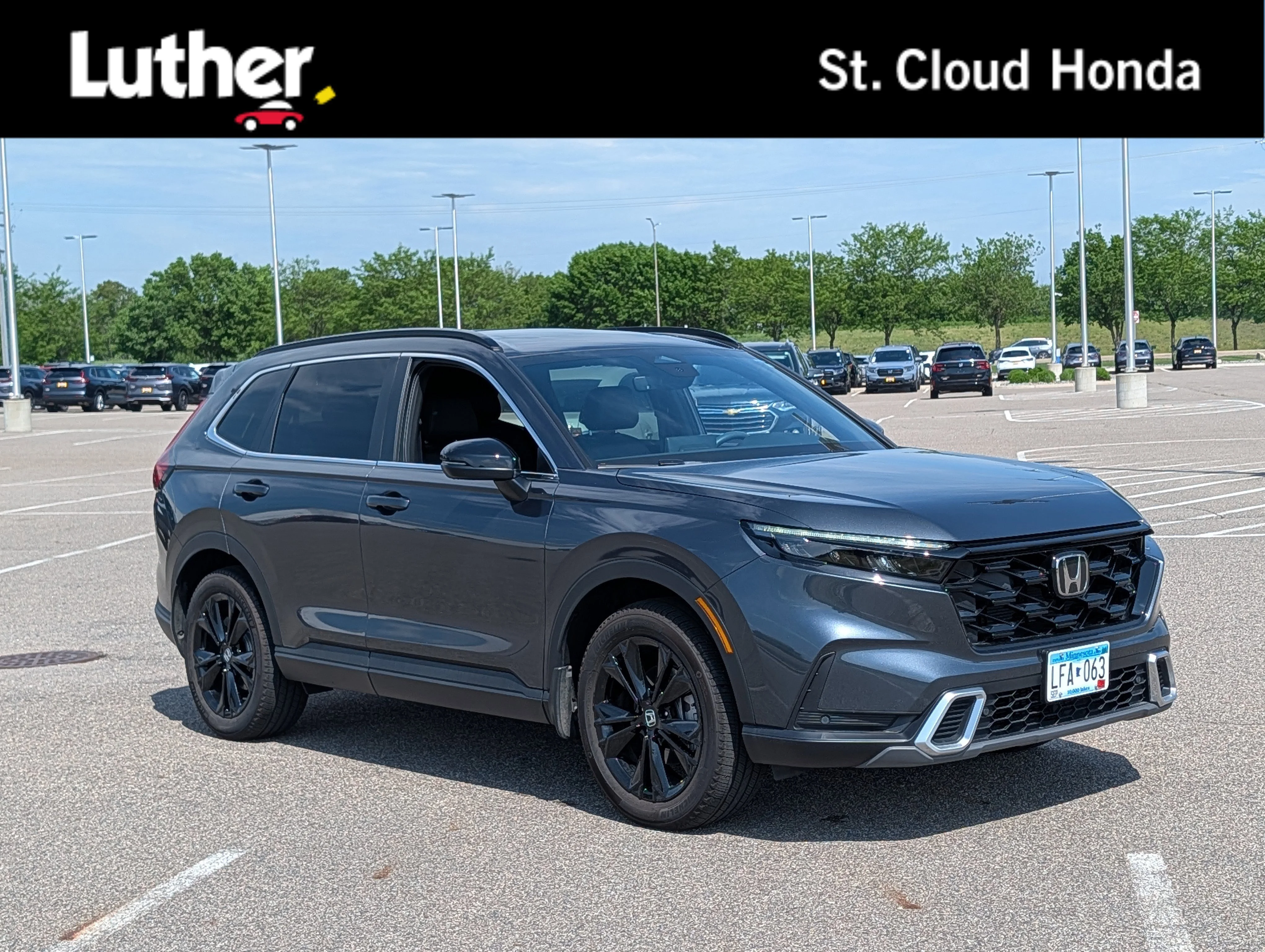 2024 Honda CR-V Hybrid Sport Touring AWD's photo