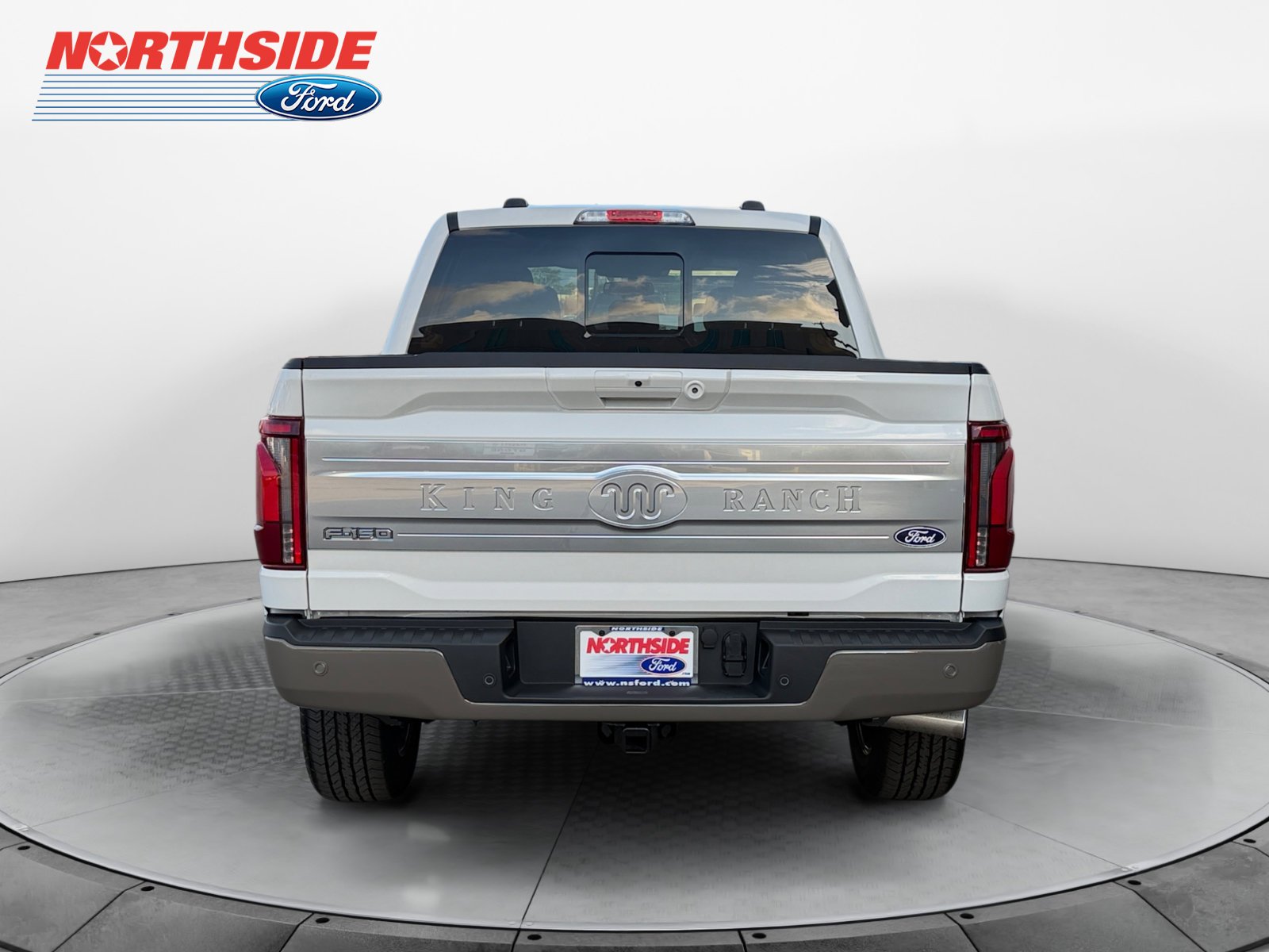 New 2026 Star White Metallic Tri-Coat Ford King Ranch image 6