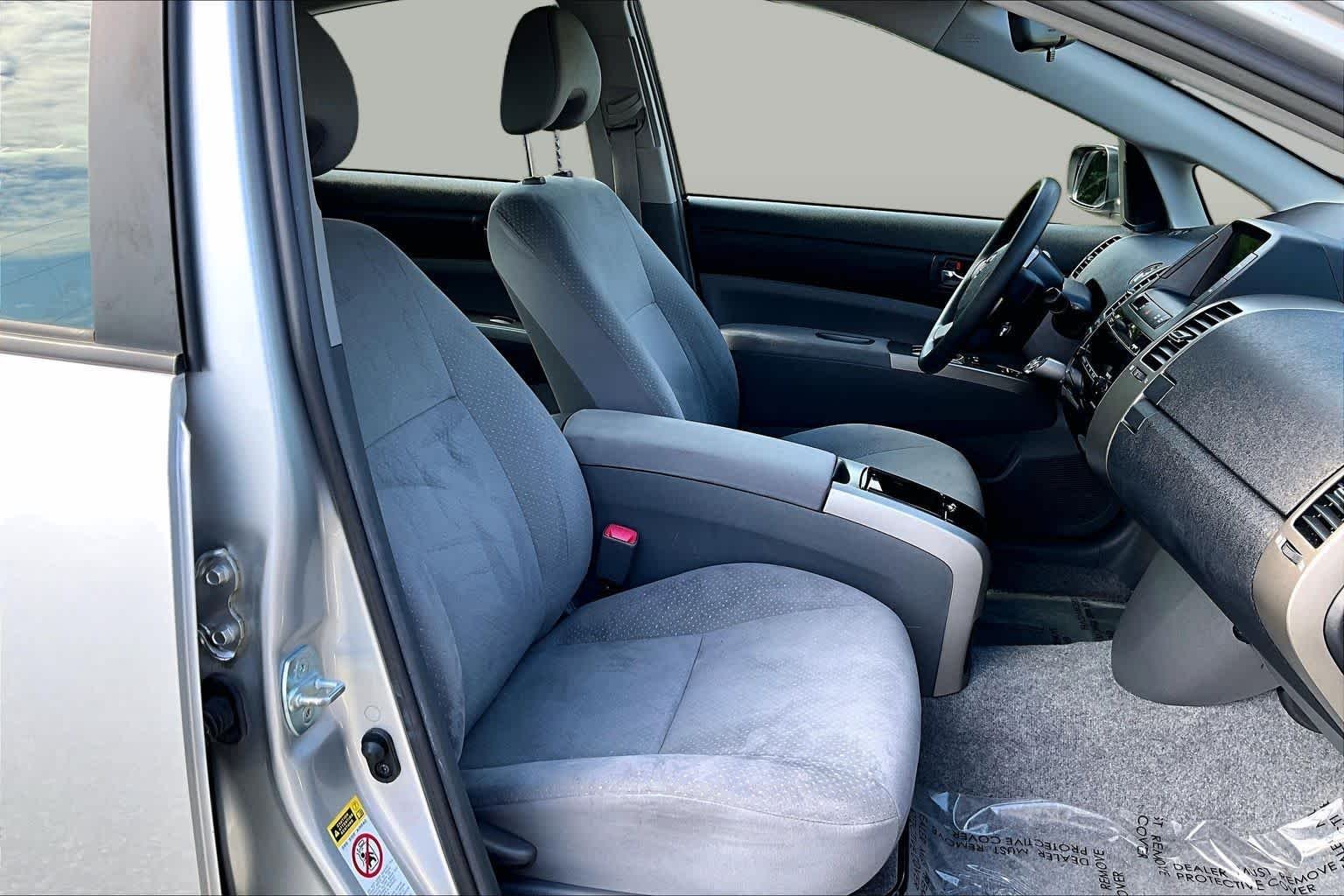 Used 2008 Classic Silver Metallic Toyota  image 8