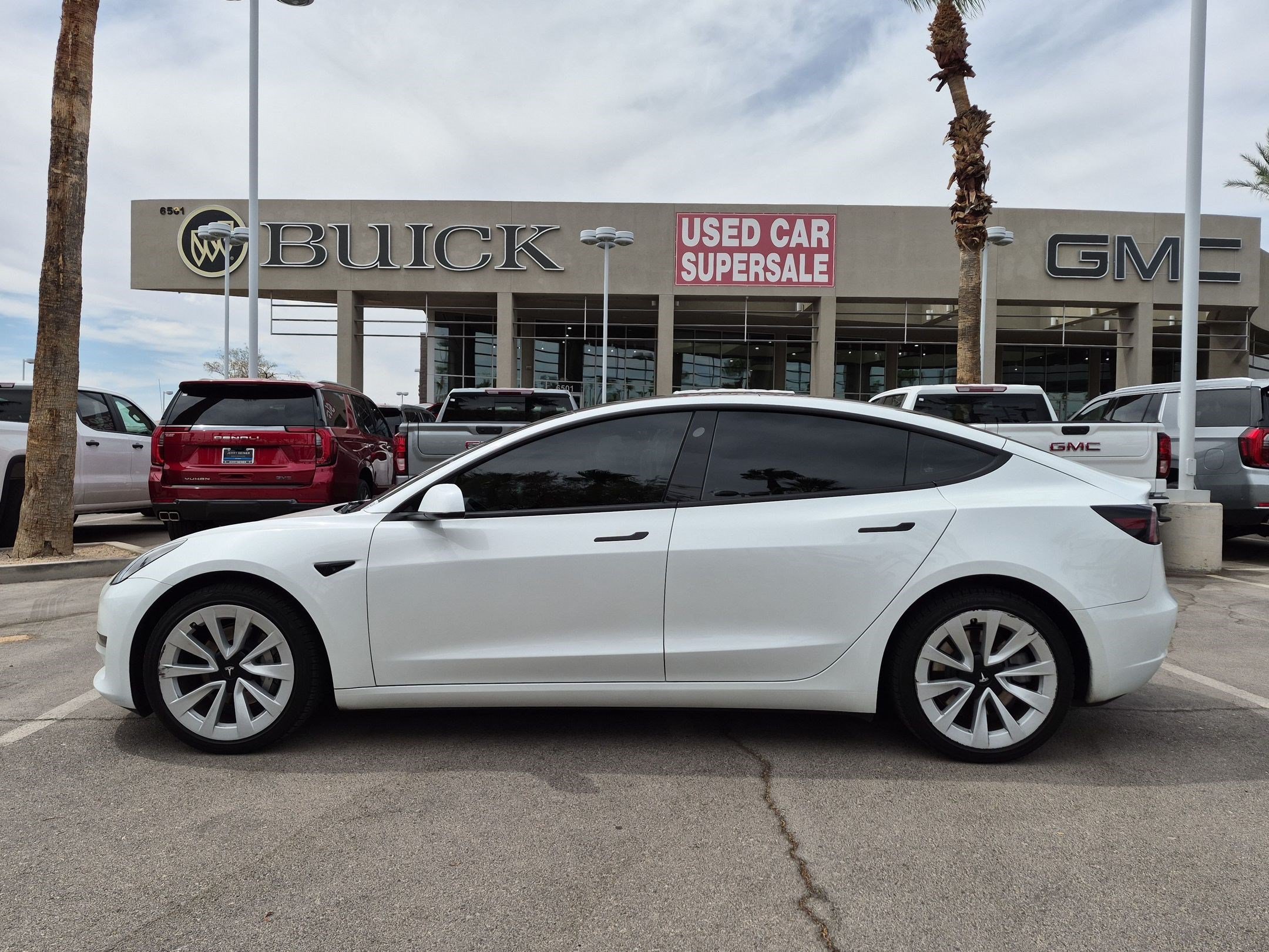 Used 2023 Pearl White Multi-Coat Tesla Base image 2