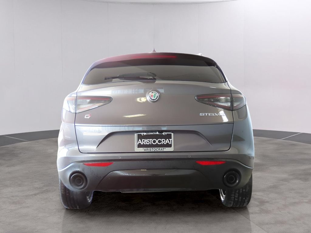 2025 Alfa Romeo Stelvio Base - Photo 6