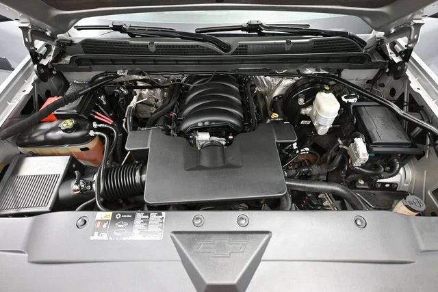 Used 2016 Silver Chevrolet LS image 39