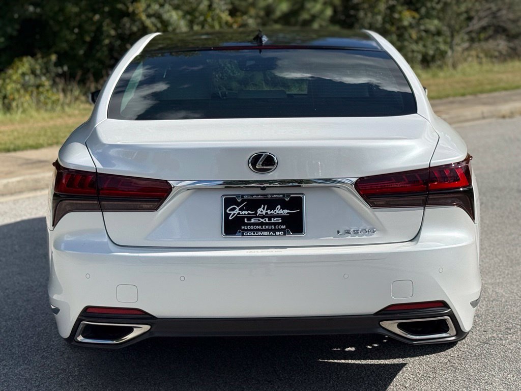 Used 2023 White Lexus 500 image 10