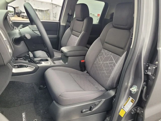 New 2026 Gun Metallic Nissan Crew Cab SV image 5
