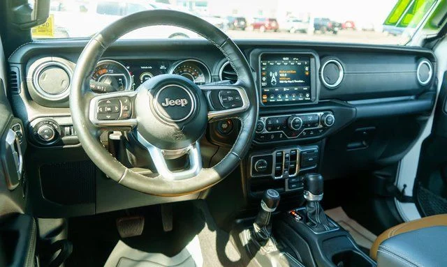 Used 2021 White Jeep Overland image 12