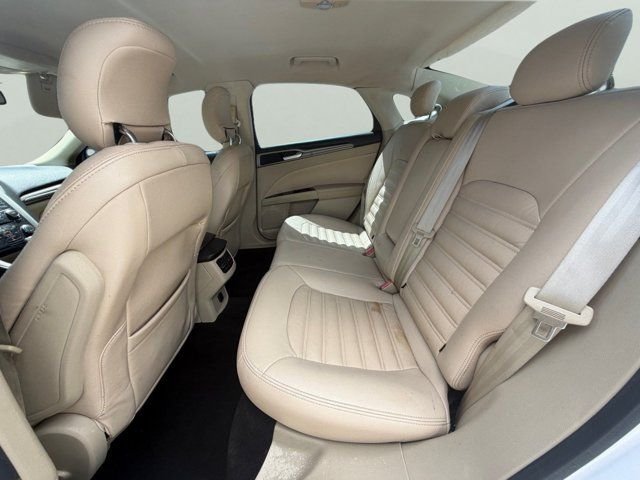 Used 2013 White Ford SE image 15