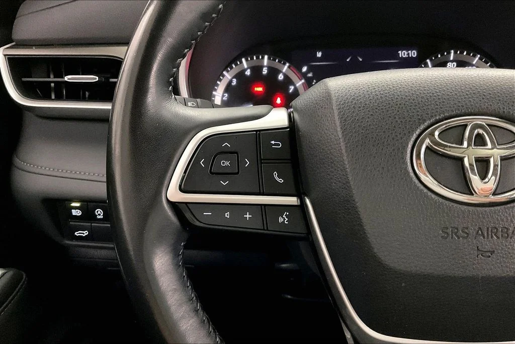 Used 2023 Gray Toyota XLE image 22