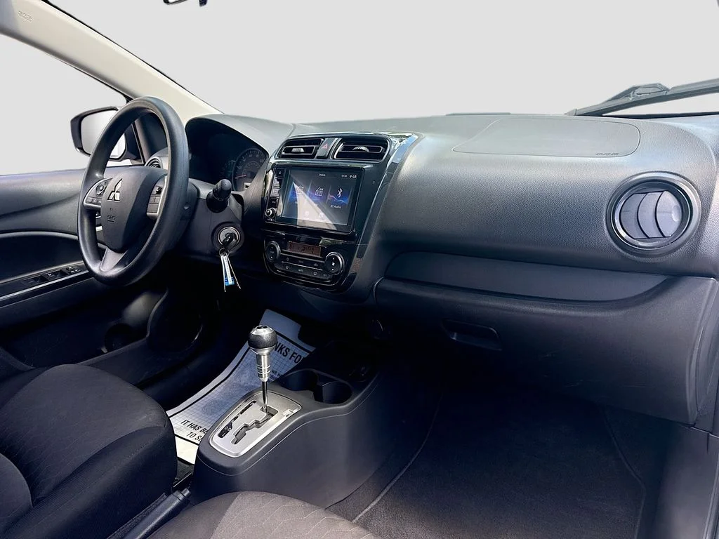 Used 2024  Mitsubishi ES image 29