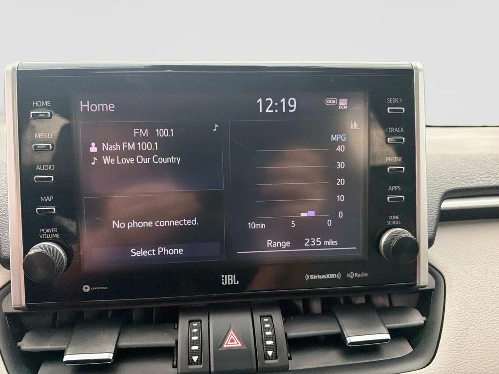 Used 2022 Silver Toyota XLE Premium image 24