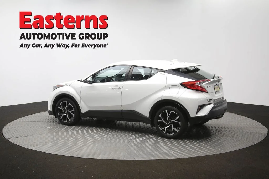 Used 2018 White Toyota XLE Premium image 62