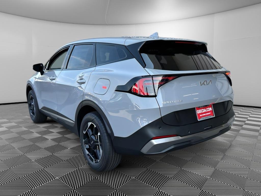 New 2027 Wolf Gray Kia S image 6