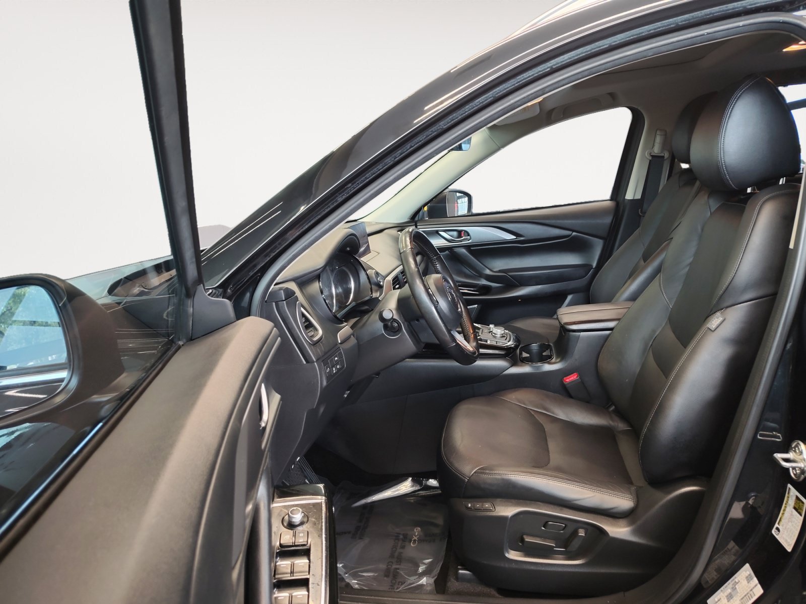 Used 2022 Jet Black Mica Mazda Touring Plus image 23