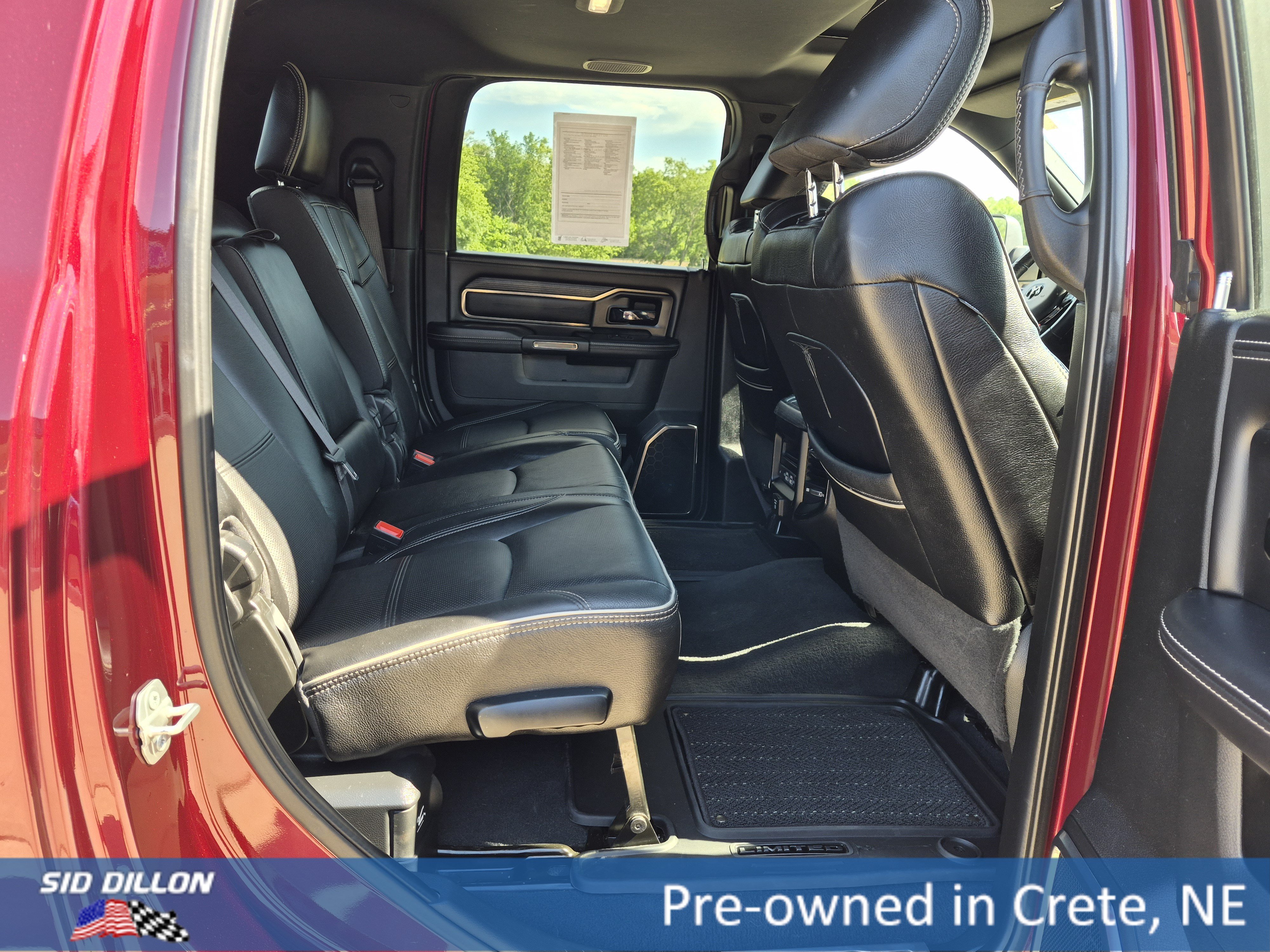 Used 2022 Delmonico Red Pearlcoat Ram Limited image 6