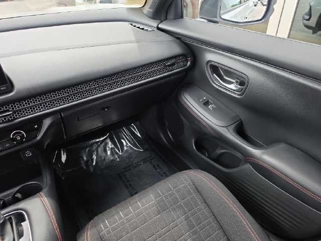 2025 Honda HR-V Sport - Photo 14