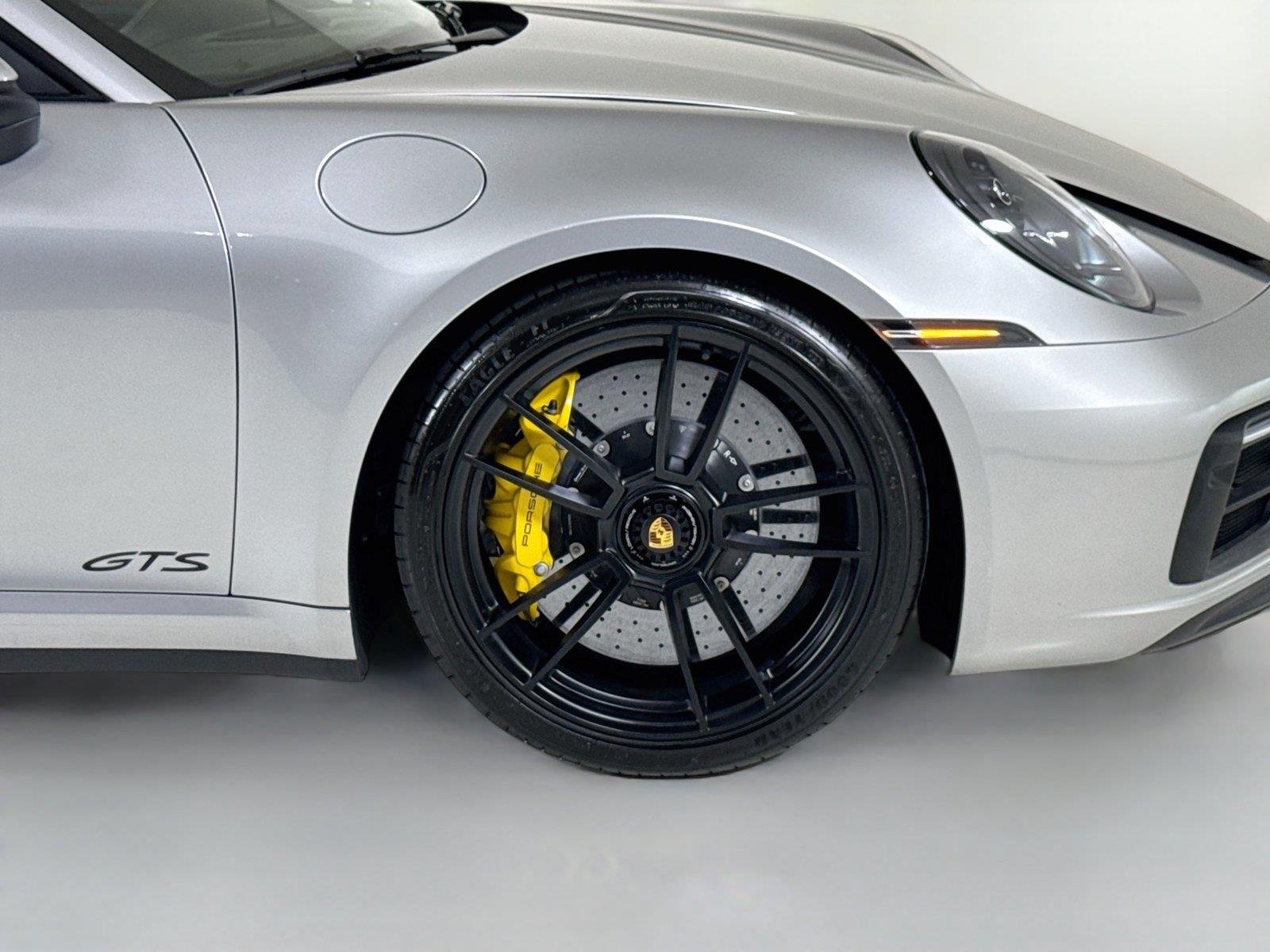 Used 2024 GT Silver Metallic Porsche Carrera GTS | Ceramic Brakes | Ventilated Seats | Only 4K Miles image 33
