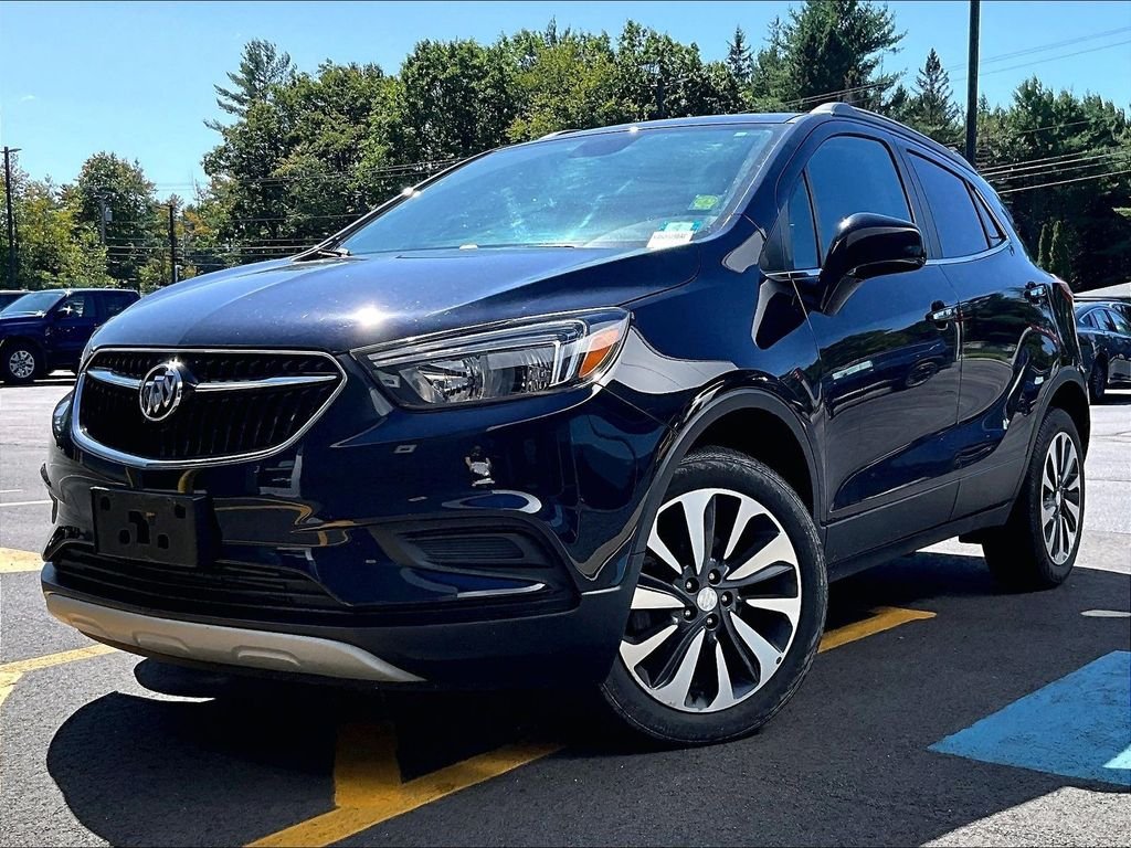 Used 2022 Blue Buick Preferred image 3