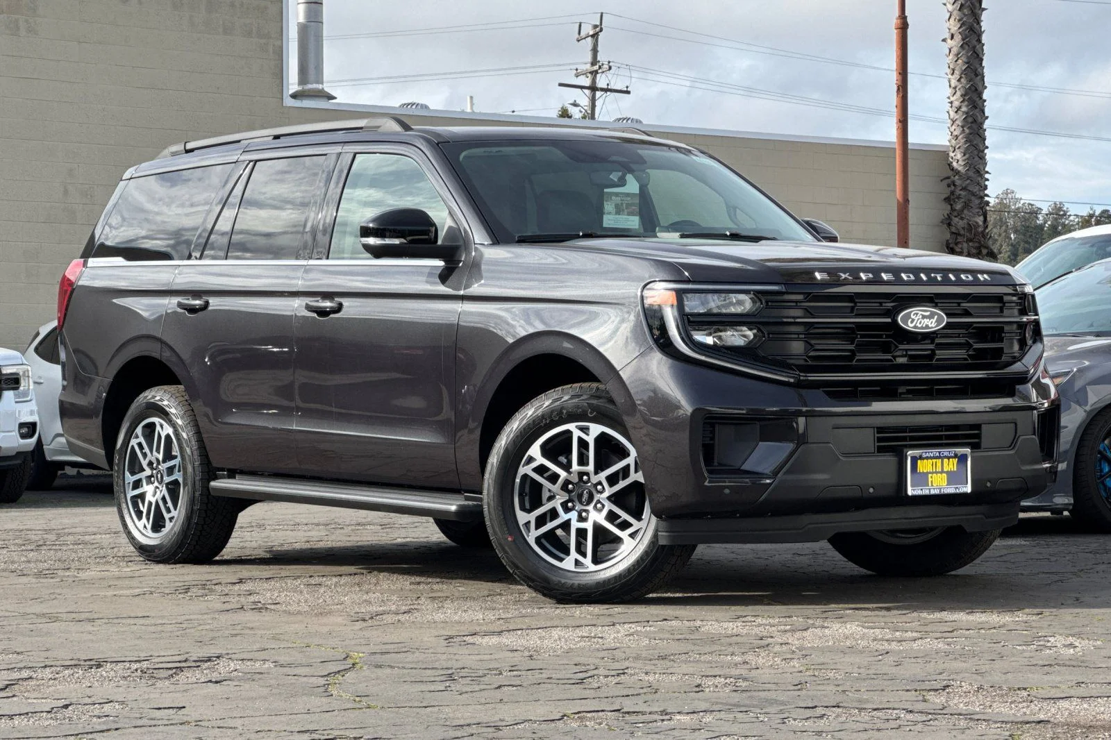New 2026 Dark Matter Gray Metallic Ford Active image 1