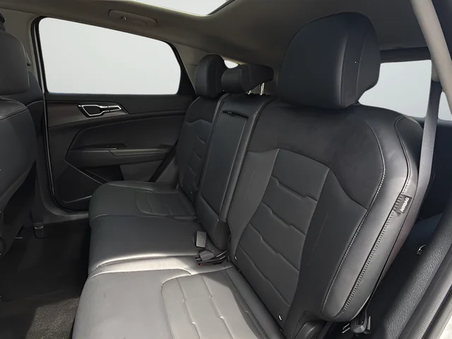 Used 2026 White Kia SX-Prestige image 22