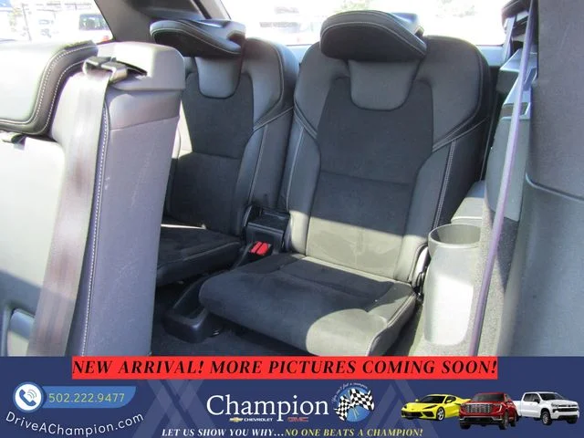 Used 2019 Black Volvo T6 R-Design image 9