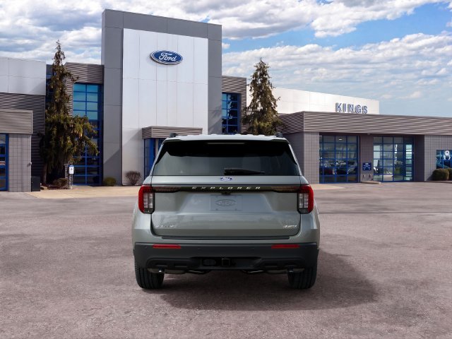 New 2027 Avalanche Gray Ford Active image 7