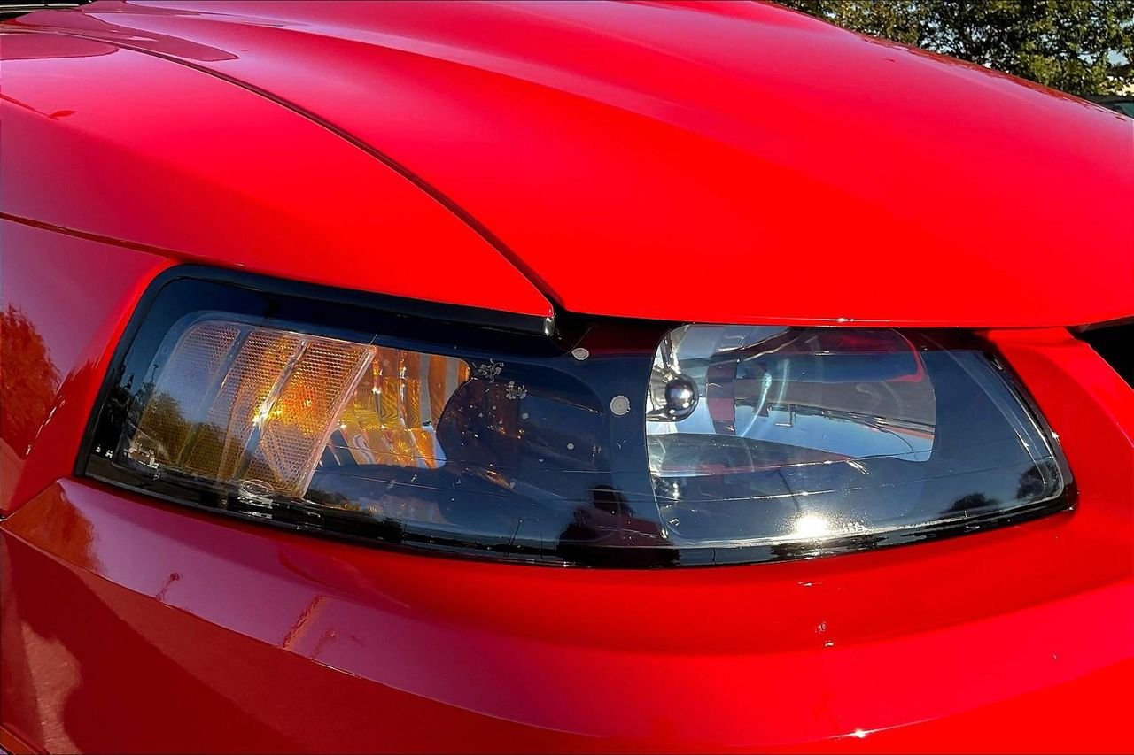 2000 Ford Mustang - Photo 17