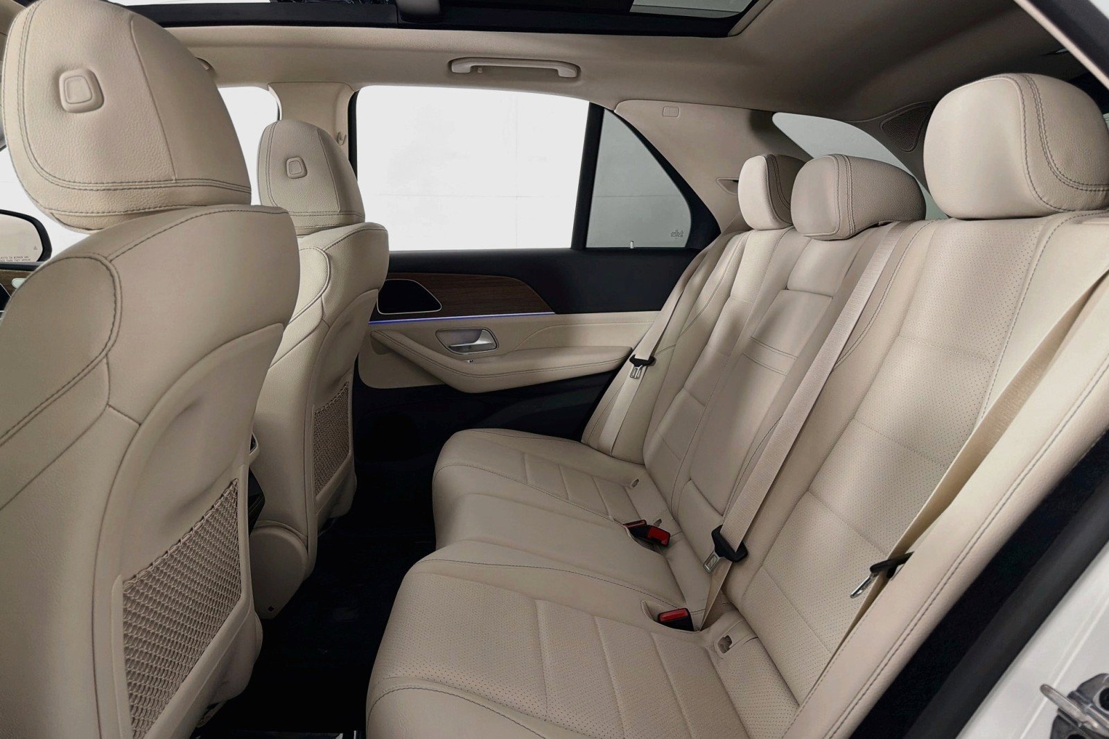 New 2026 Polar White Mercedes-Benz GLE 350 4MATIC® SUV image 7