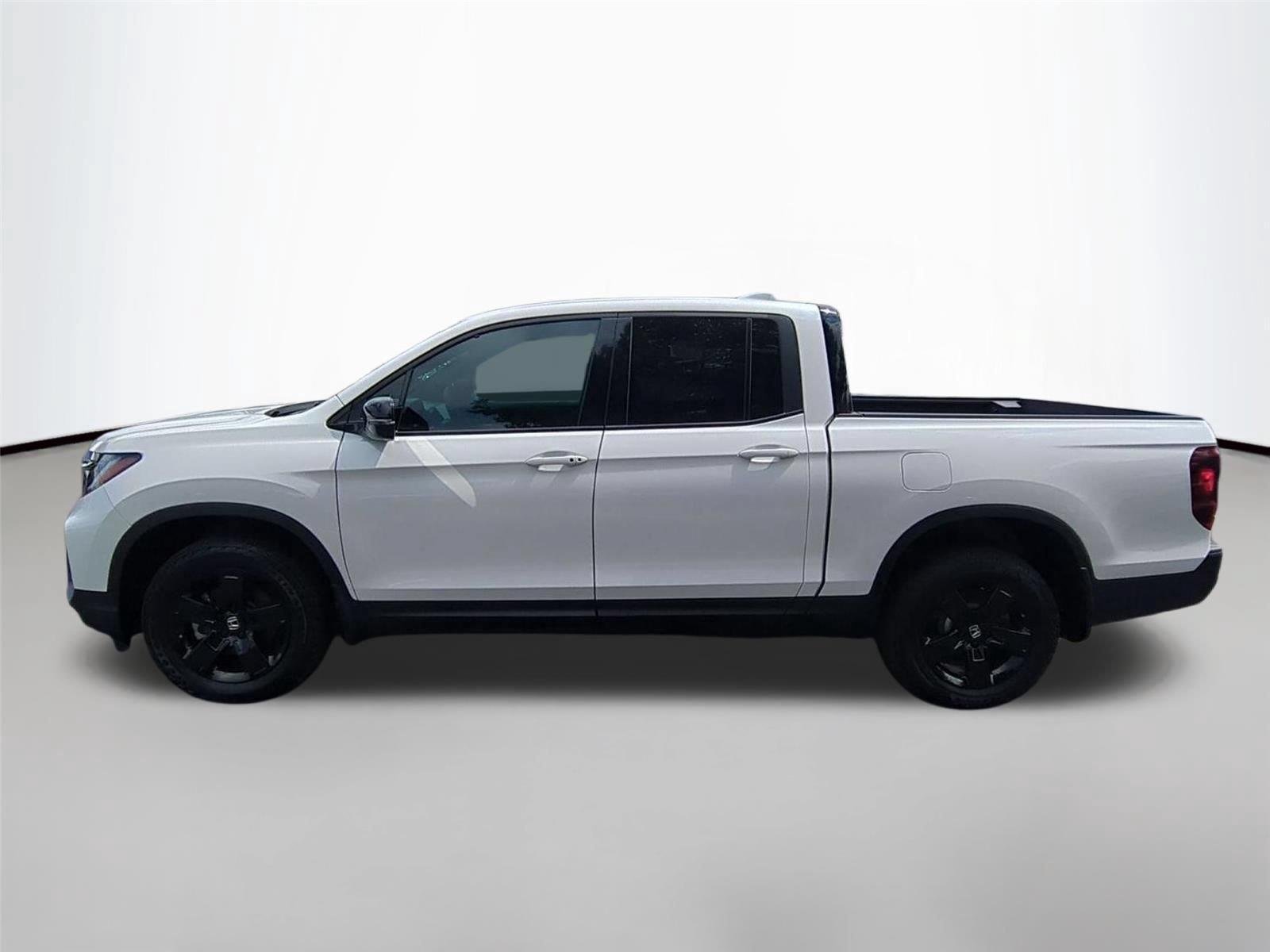 Used 2025 Platinum White Pearl Honda Black Edition image 2