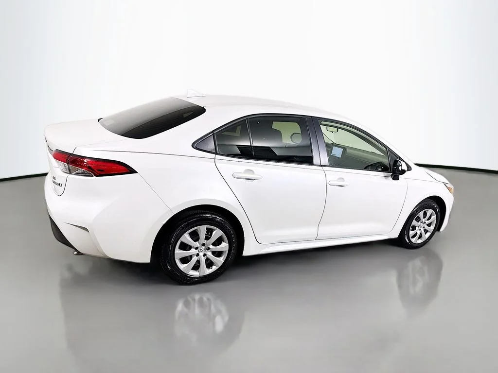 Used 2024 Wind Chill Pearl Toyota Hybrid LE image 7